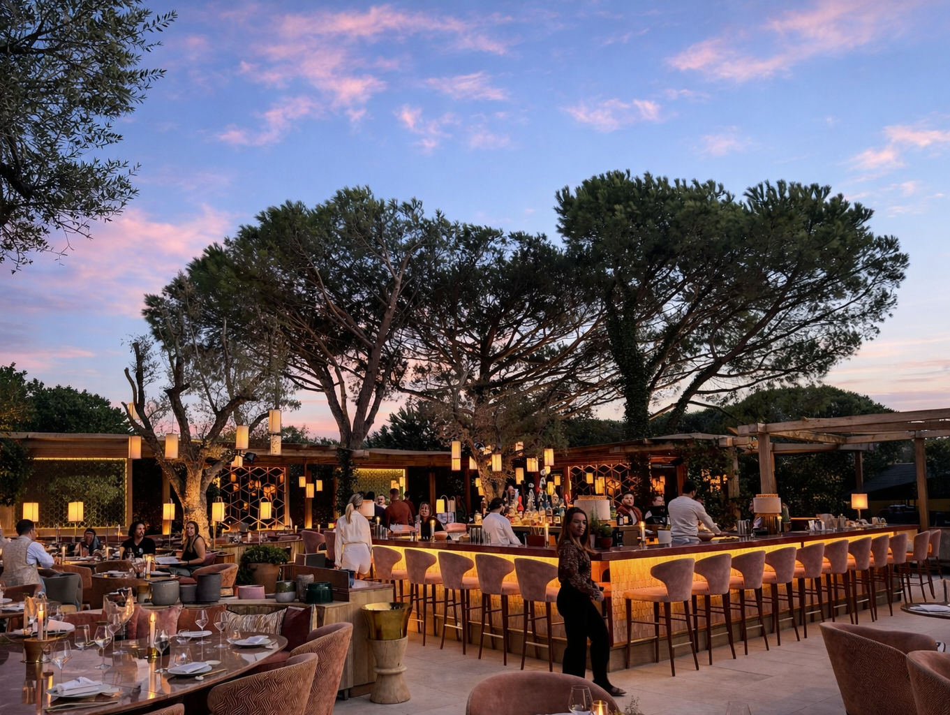 Beach Club to Dinner: What to Pack for a Sunny Escape