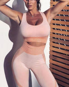 Seamless Cross-back Sports Bra in Peach